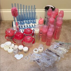 Dr. Brown’s Anti-Colic Bottle & Feeding Bundle